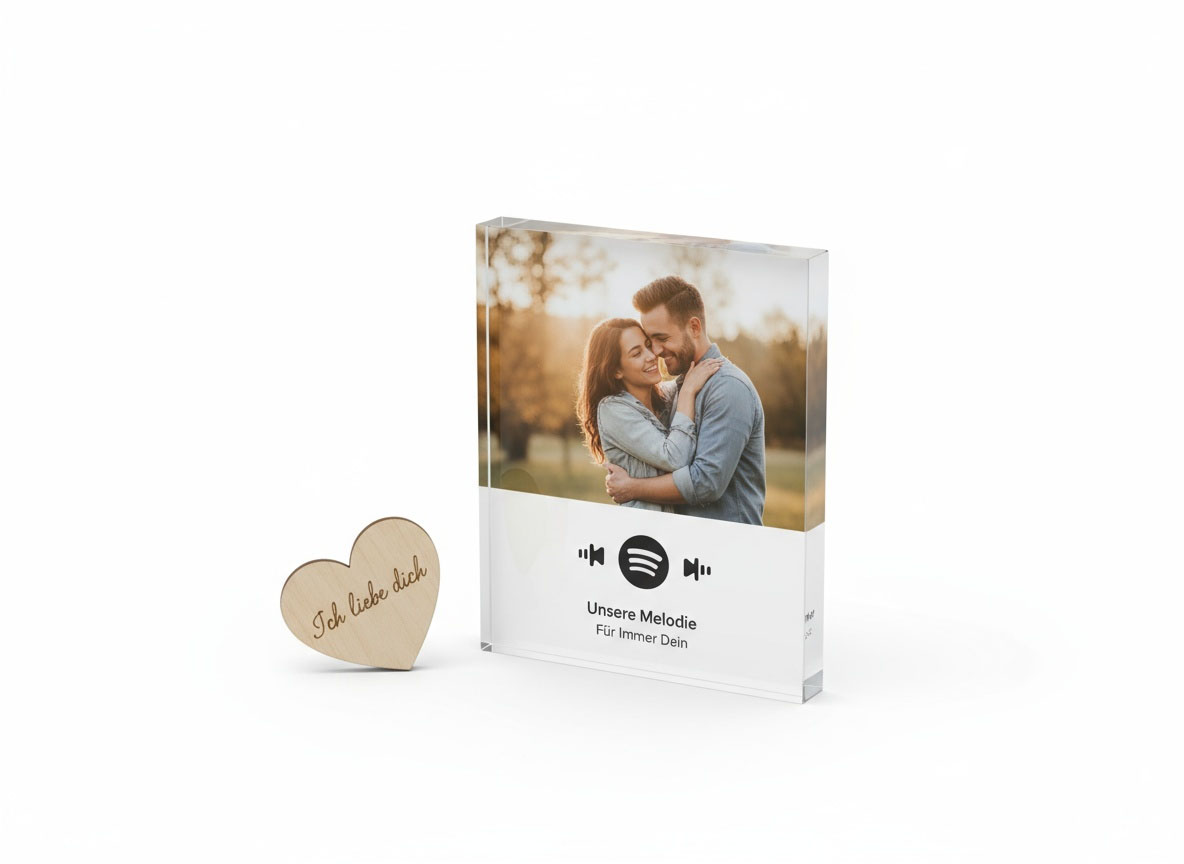 Personalisierte Valentinstagsgeschenke: Graviertes Herz aus Holz
